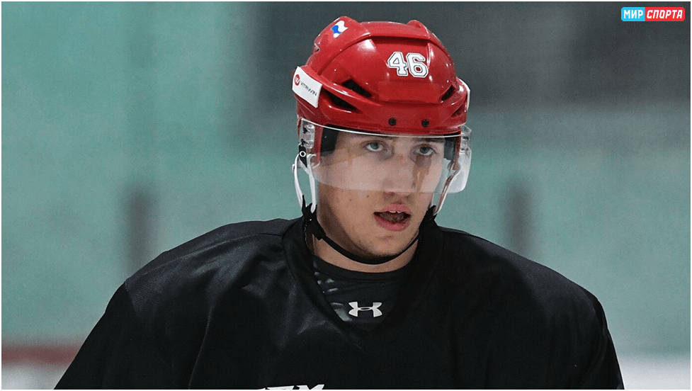 Российский хоккеист Илья Любушкин забросил вторую шайбу в сезоне НХЛ 